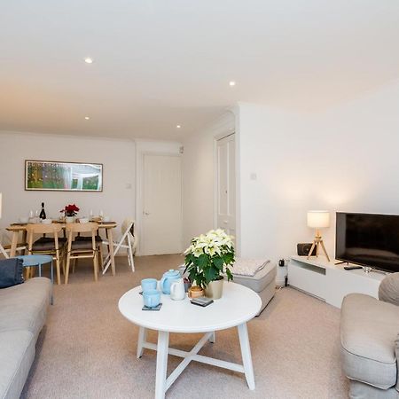 Modern Mews House With Free Parking Space, And Patio By Huluki Sussex Stays Brighton Exterior foto