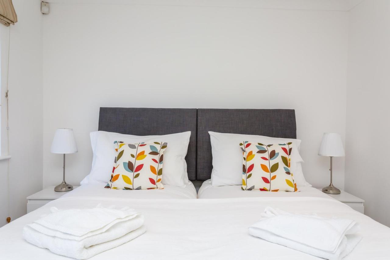 Modern Mews House With Free Parking Space, And Patio By Huluki Sussex Stays Brighton Exterior foto